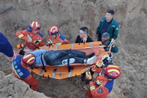 救援现场目击者视角，直击救援现场，目击者亲历生死瞬间