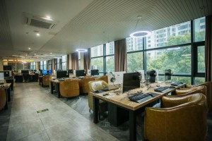 深圳Ti线下观战攻略：如何在观战中保持积极向上的态度