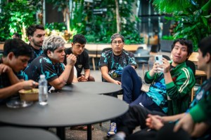 深入解析DOTA流浪角色的技能组合与战术应用