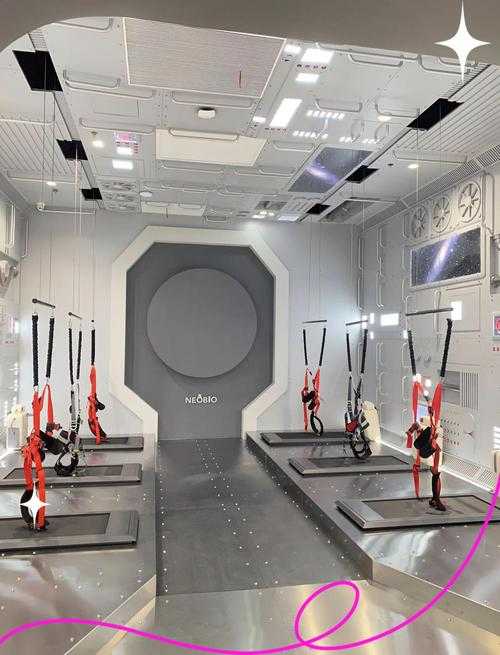 沉浸式和平精英科学馆，游戏 突然 科学馆