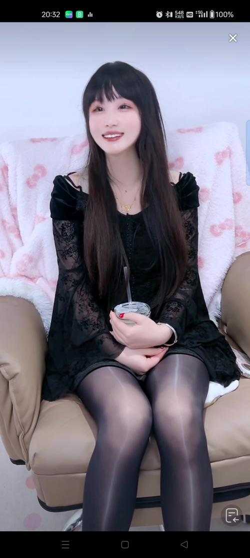 深夜直播秀场：精彩在线等你来看