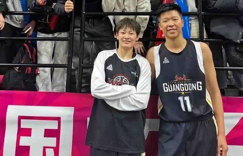黄思静国家队生涯进入倒计时？这五个信号你注意到了吗